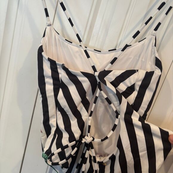 Victoria’s‎ Secret Flamingo Striped One Piece Swimsuit Size Large - Picture 6 of 11
